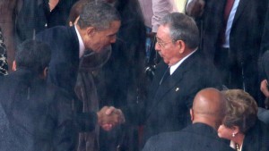 GTY_obama_raul_castro_jef_131210_16x9_992